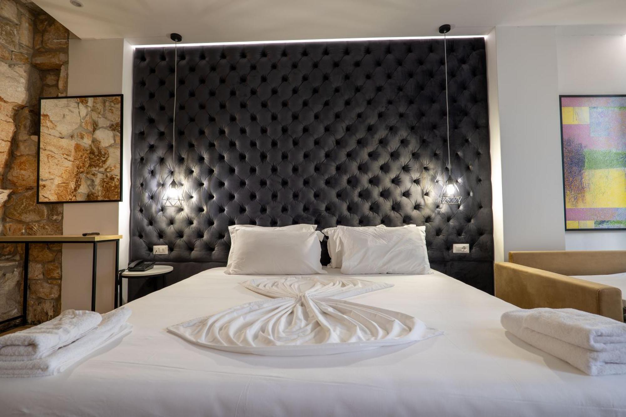 Art Hotel 4*