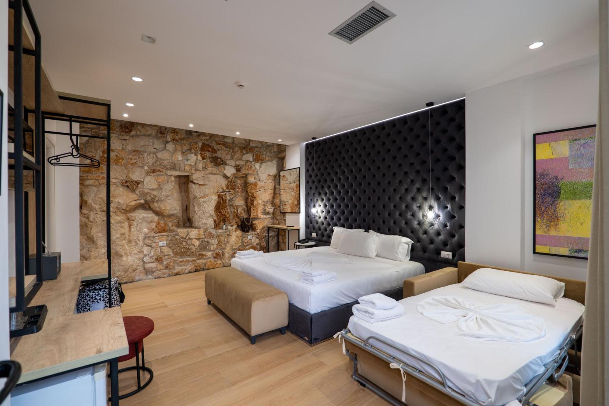 Art 4* Sarandë